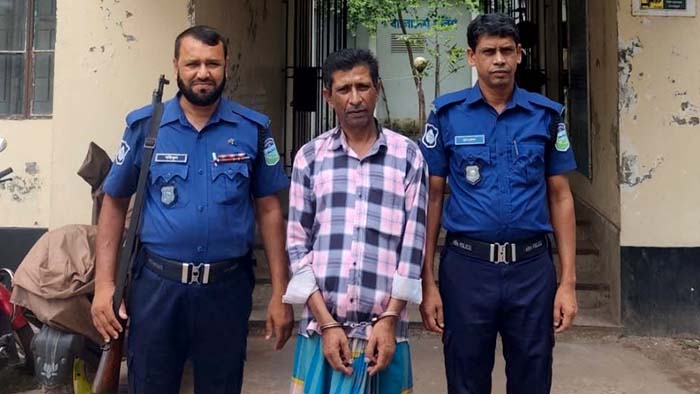 সন্ত্রাসবিরোধী আইনের মামলায় ঈশ্বরগঞ্জে যুবলীগ নেতা গ্রেফতার
